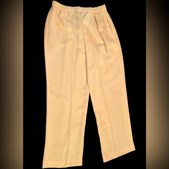 3pc light yellow suit with embellishment on front of jacket and sleeves. - Picture 5 of 13